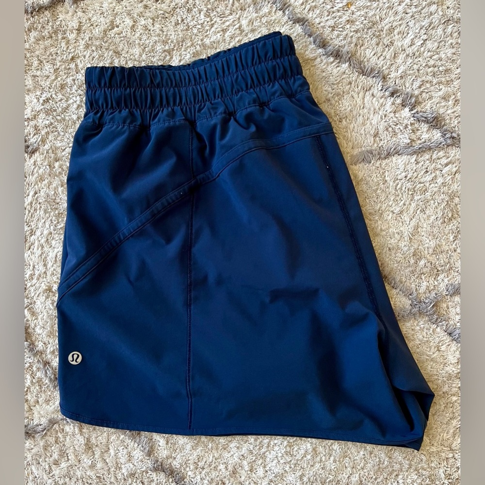 Lululemon Track That Short 5" True Navy Size 20 - Picture 4 of 9
